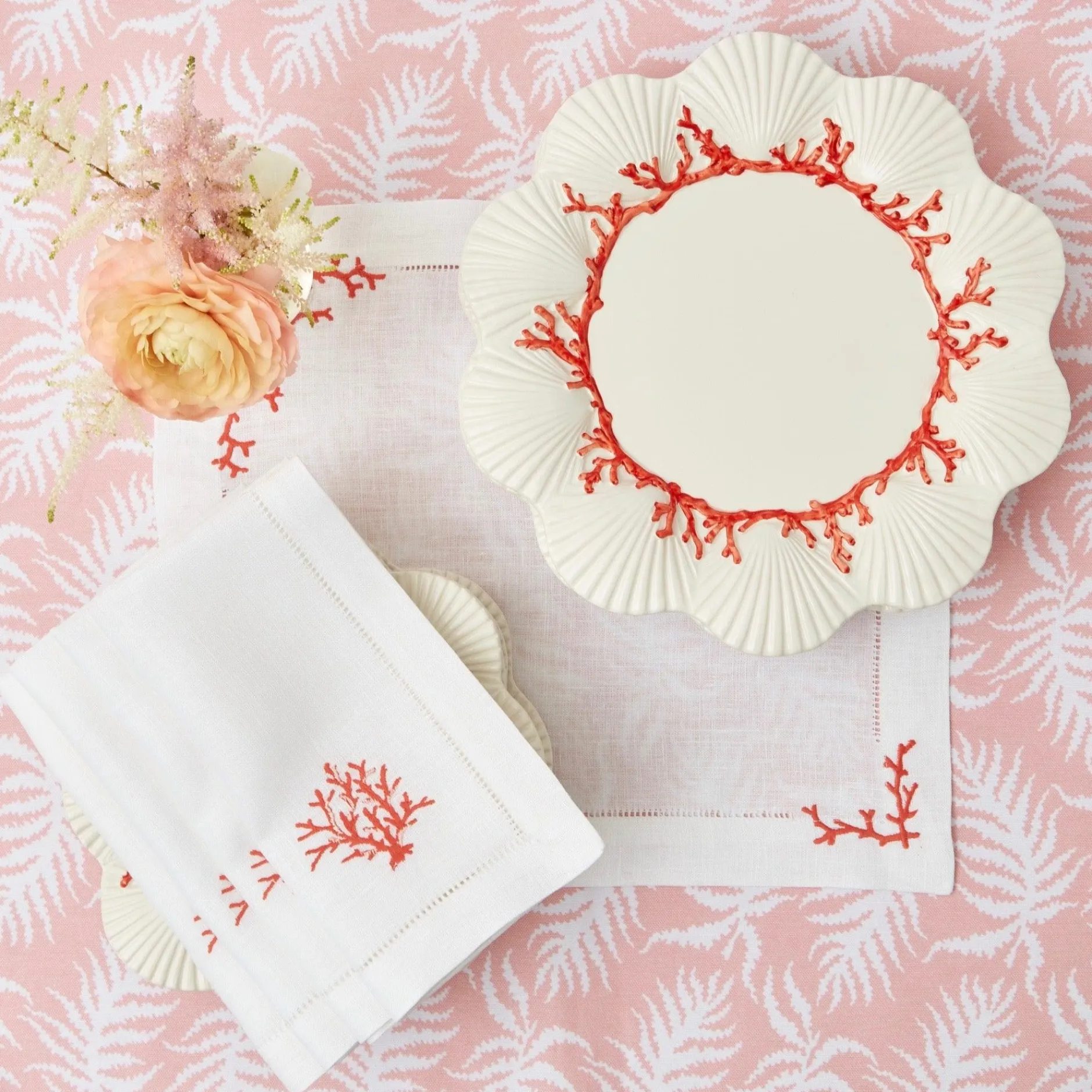 Sale Mrs. Alice Coral Linen Napkins (Set Of 4)