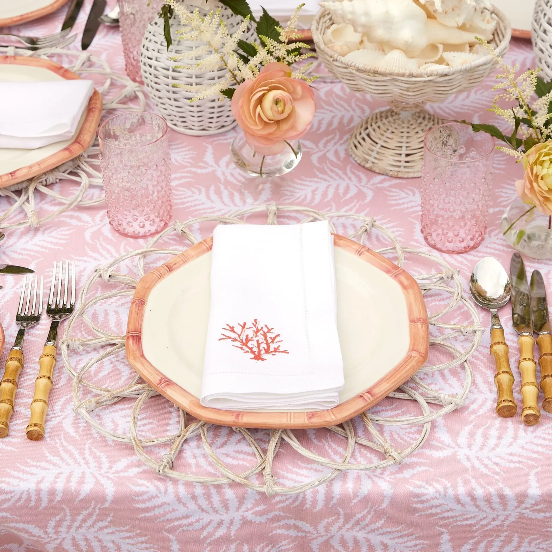 Sale Mrs. Alice Coral Linen Napkins (Set Of 4)