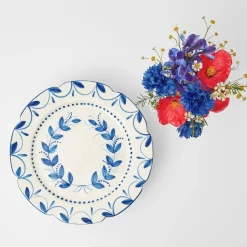 Hot Mrs. Alice Elizabeth Garland Cake Stand