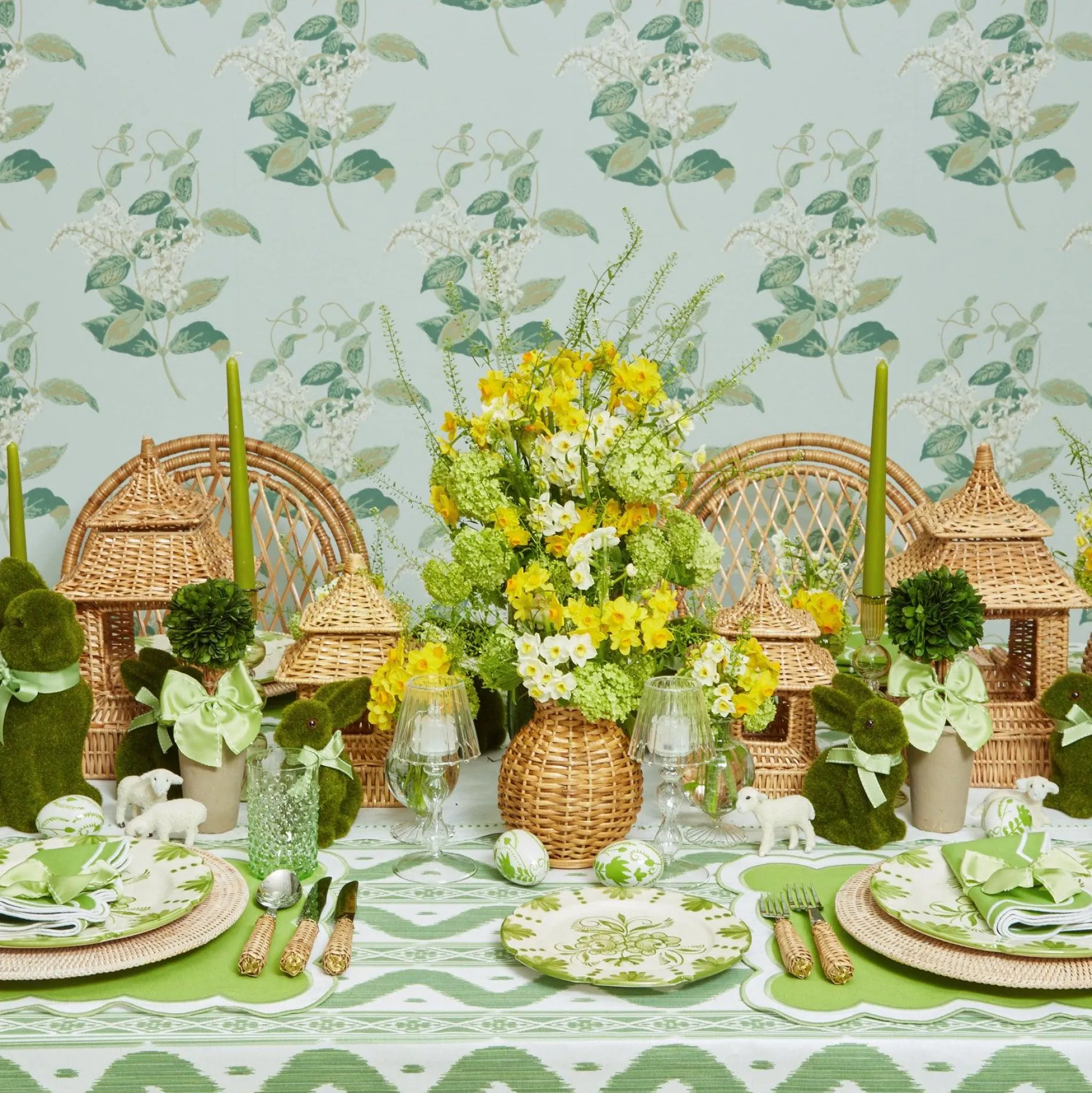 Best Mrs. Alice Lily Of The Valley Decoration Set