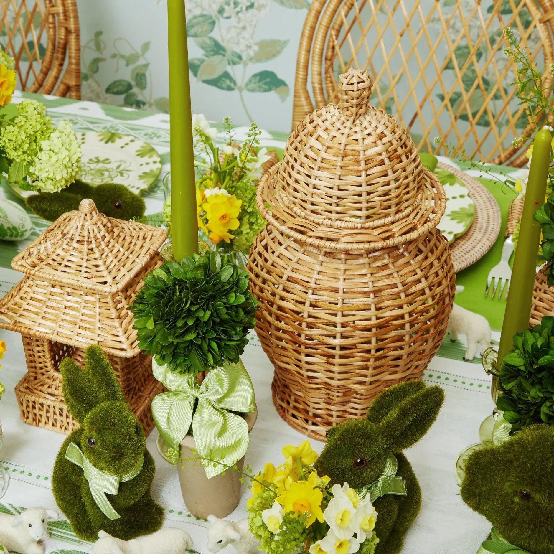 Best Mrs. Alice Lily Of The Valley Decoration Set