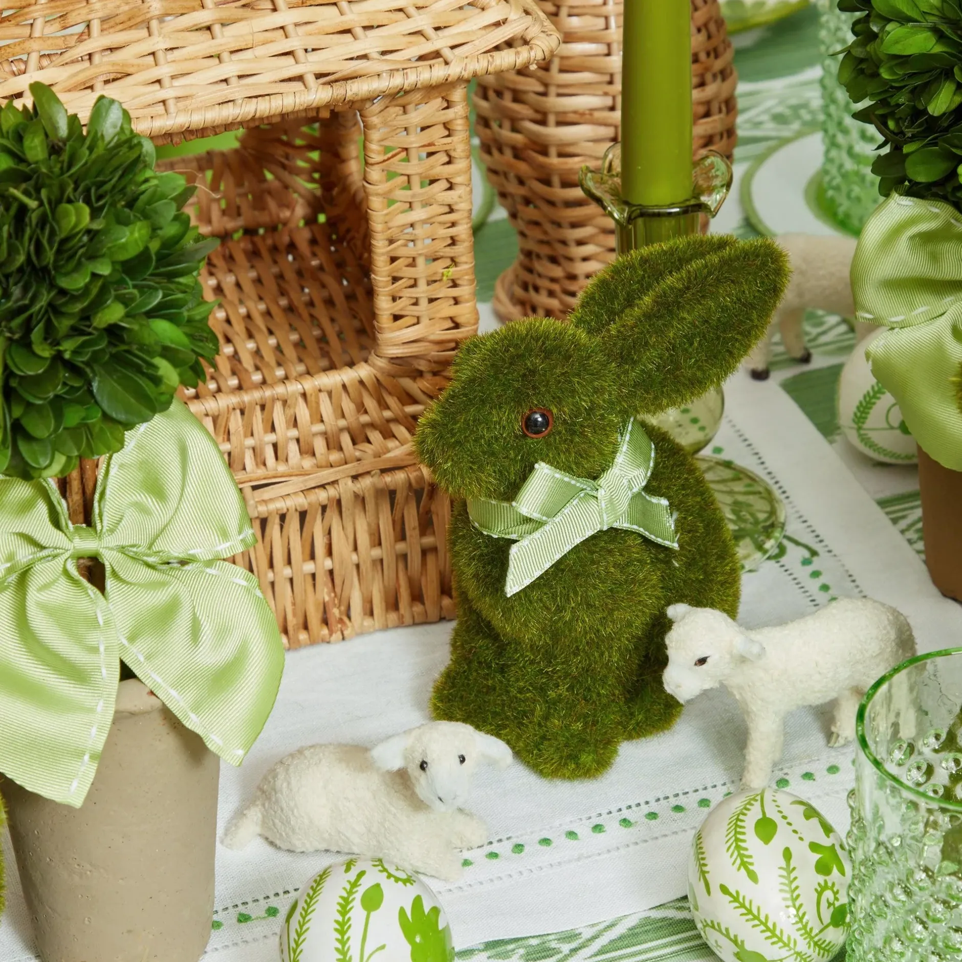 Best Mrs. Alice Lily Of The Valley Decoration Set