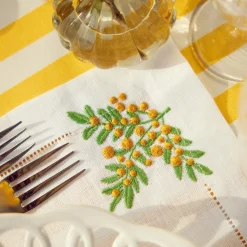 Clearance Mrs. Alice Mimosa White Linen Placemats & Napkins (Set Of 4)