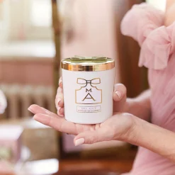 Hot Mrs. Alice Portrait Of A Garden Scented Candle
