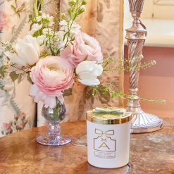 Hot Mrs. Alice Portrait Of A Garden Scented Candle