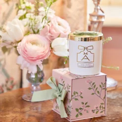 Hot Mrs. Alice Portrait Of A Garden Scented Candle