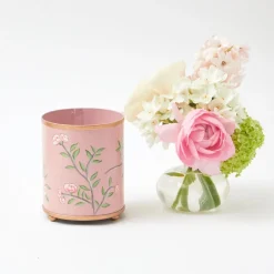 New Mrs. Alice Portrait Of A Garden Scented Candle & Pot Set