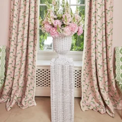 Hot Mrs. Alice White Liliana Scalloped Rattan Pedestal And Urn